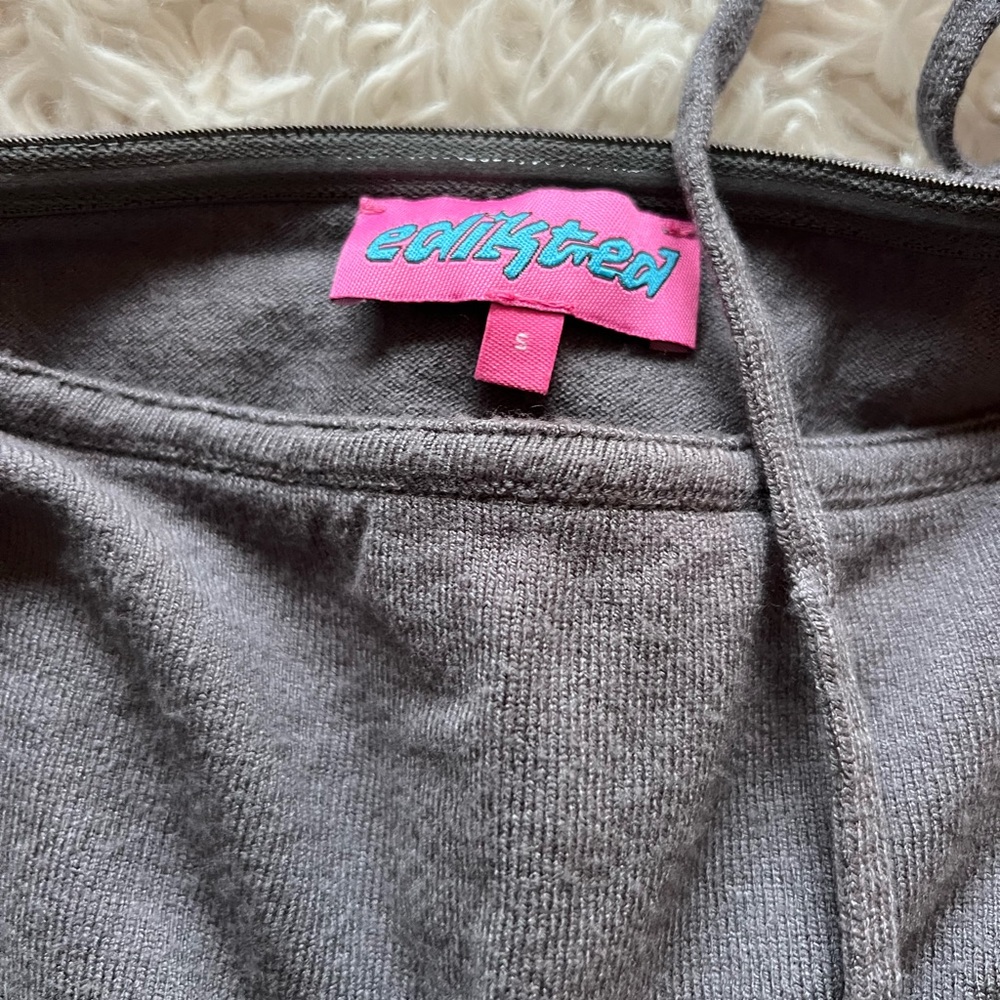 Edikted Jane Tie Front Knit Top - Picture 9 of 9